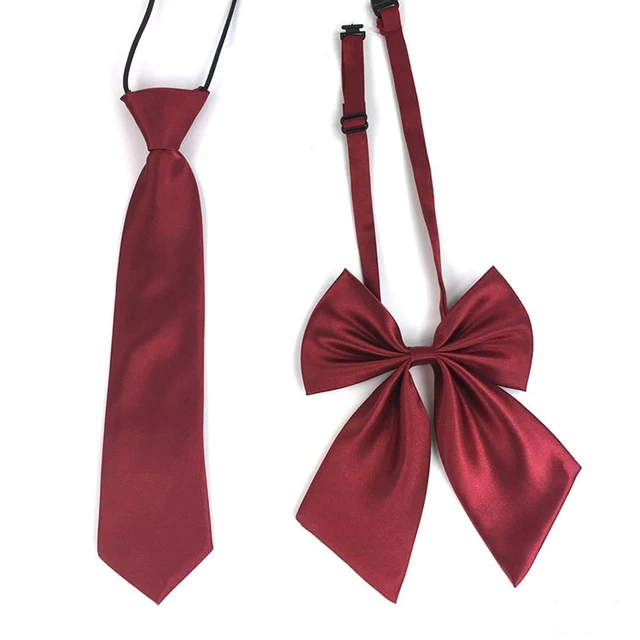 should i wear a tie to graduation