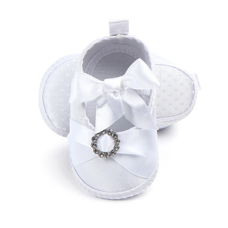 

New Baby Shoes Newborn Toddler Baptism Shoes 2018 Spring Satin Soft Bottom Baby Princess Shoes Infant First Walkers 0-9M A1