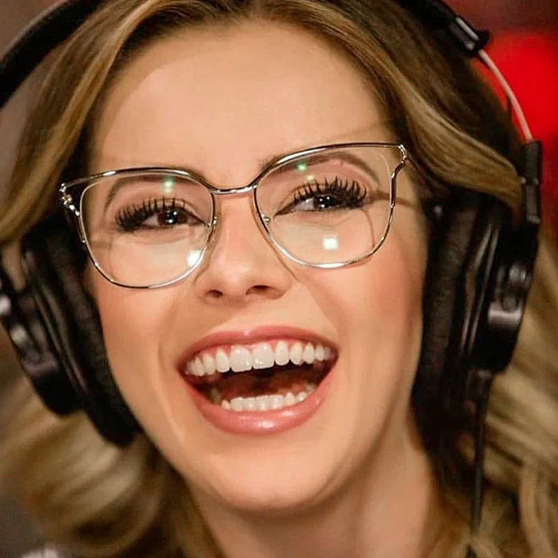 

Fashion Cateye Women's Spectacles Frames Clear Fashion Optical Glasses Frame Female Cool Cat Eye Eyeglasses Metal Frame Eyewear
