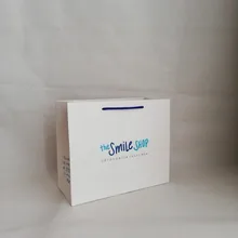 1000 шт толщиной 250 г бумажная доска по индивидуальному заказу бумажный упаковочный пакет для покупок сумка для свадьбы бумажная печать логотипа дизайн конфеты подарок косметика