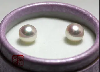 

charming pair of 10-11mm south sea pair white pearl earring 18/ k