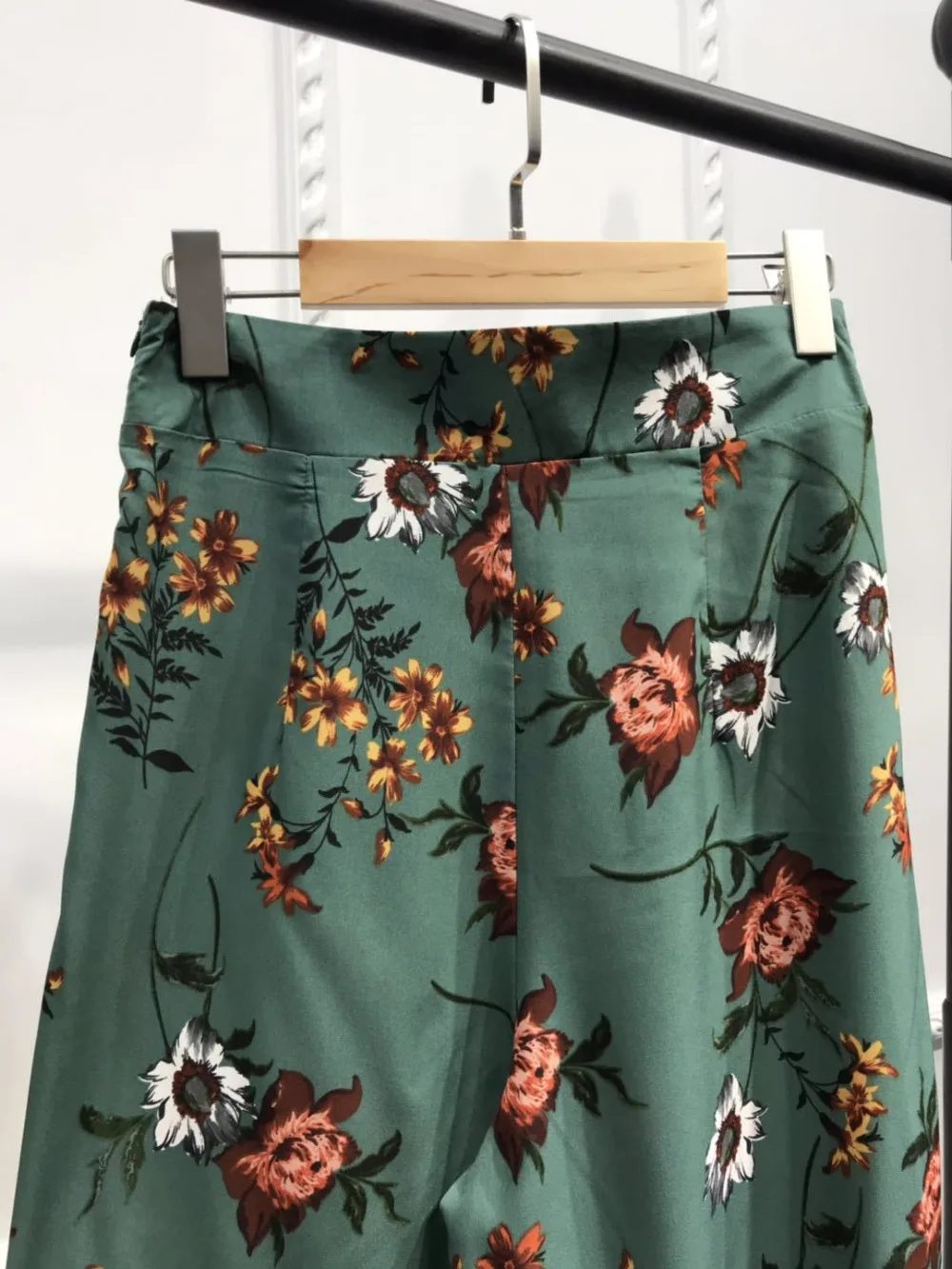 Green (7)