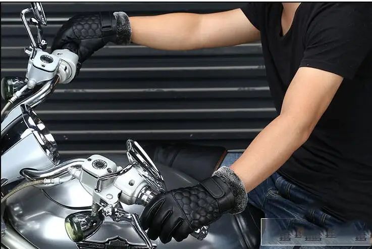 

Real pig leather men's warm gloves in winter men riding gloves thicken outdoor genuine leather fashion gloves for men brown