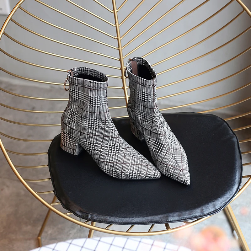 

2019 Women Fashion Faux Suede Platform Boots New Ladies Ankle Pointed Toe Warm Boots Winter High Heel Shoes