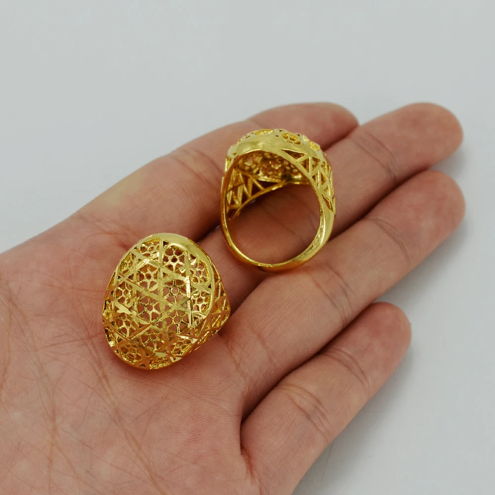 Купить Золотое Крупное Кольцо Из Оаэ