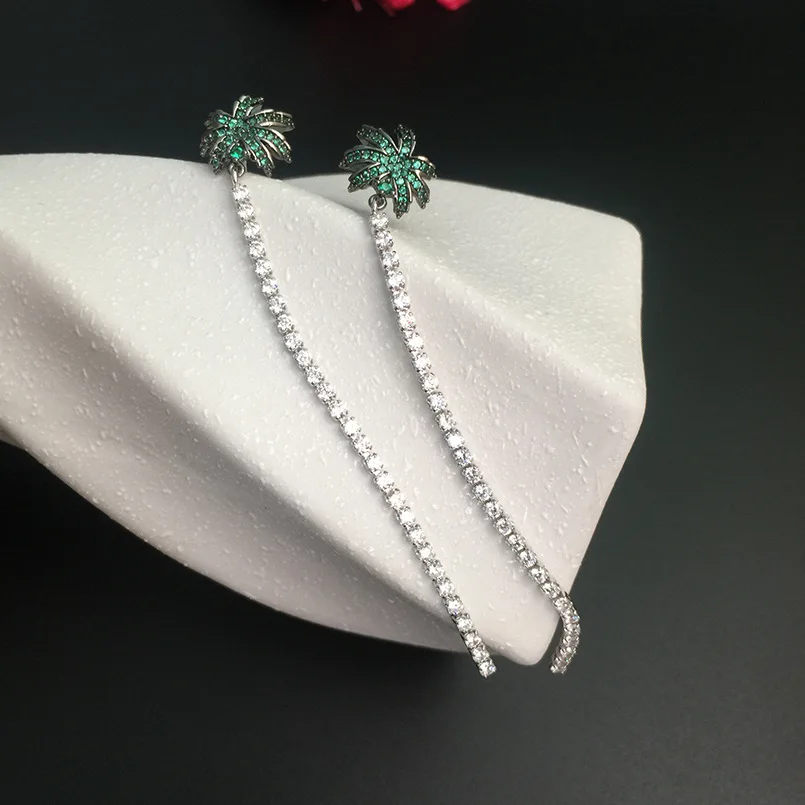 

Fashion Lady's Long-style earrings Creative tassels ear earrings