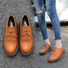 С кисточками, броги с перфорацией женская обувь на шнуровке на толстой подошве на осень-зиму/Новинка; обувь на плоской подошве женская обувь Высокое качество Натуральная кожа Туфли bullock