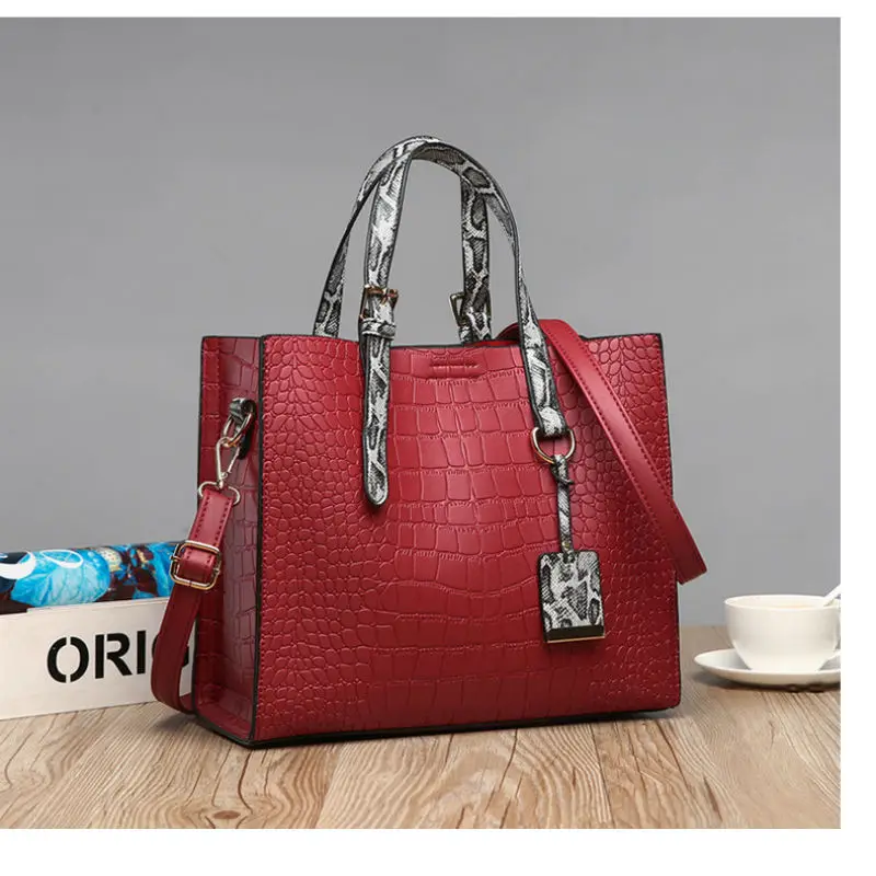 

2019Casual fashi Summer Retro Large Women Handbags Fashion PU Leather Shoulder Bag Female Large Tote Handbag Ladies Shoulder Bag