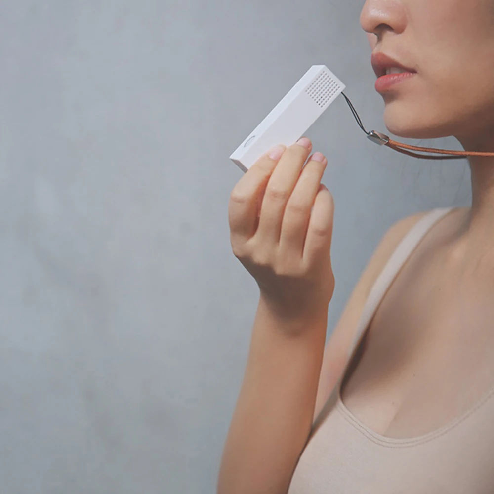 

Personal Portable and Wearable Mini Air Purifier Ionizer USB Mini Air Refresher Negative Ion Generator Anion Lithium Battery