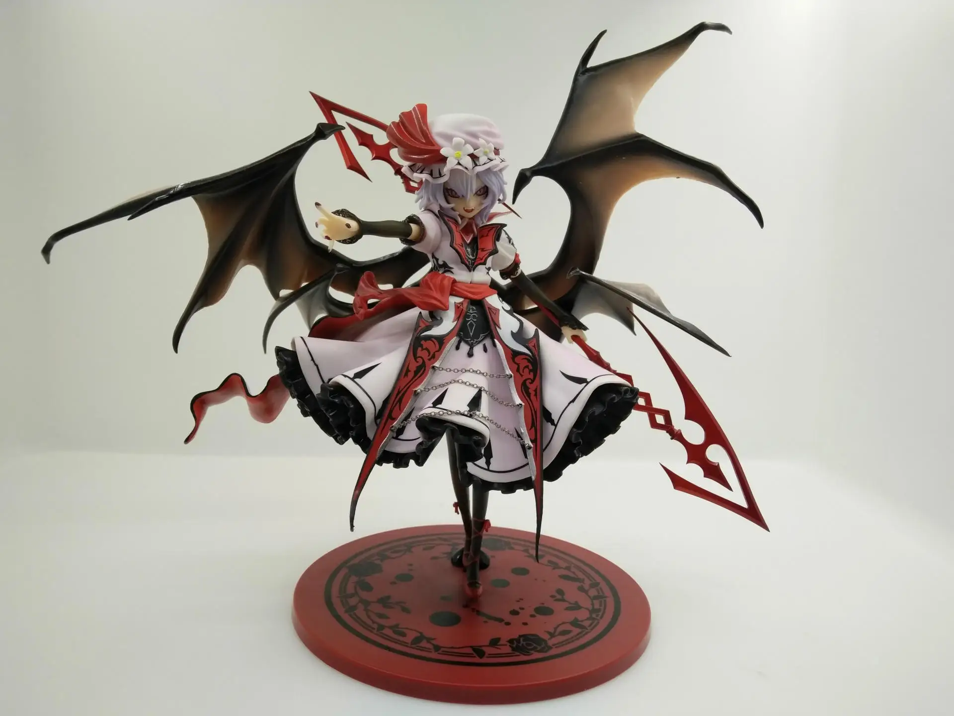 Экшн фигурка Аниме TouHou Project Red Devil Remilia Scarlet 22 см 1/7 масштабе окрашенная из ПВХ