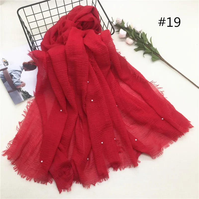 1PCS Hot sale with a pearl scarf women soft solid hijabs foulard muffler shawls big pashmina Muslim women wrap headscarves - Цвет: Number 19 color