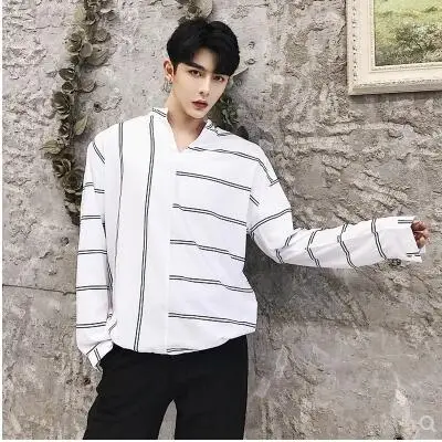 M-XL! Осень Новая Геометрическая полоса дизайн v-образным вырезом с длинным рукавом рубашка тренд повседневные мужские рубашки - Цвет: Белый