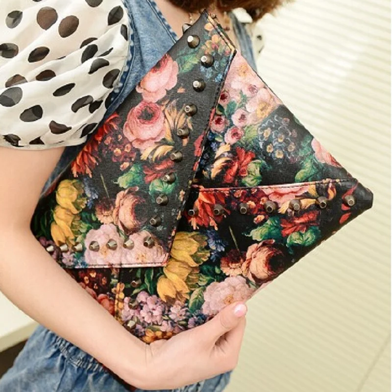 

2016 fashion designer women's envelope clutch rivet painting the oil Recreation flowers the Messenger bag