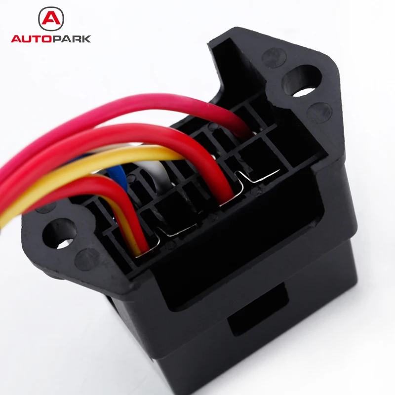 

4 Way Fuse Box 12V 24V Max DC 32V Circuit Car Trailer Auto Blade Block Holder ATC ATO 2-input 4-ouput Wire Fuse Accessory