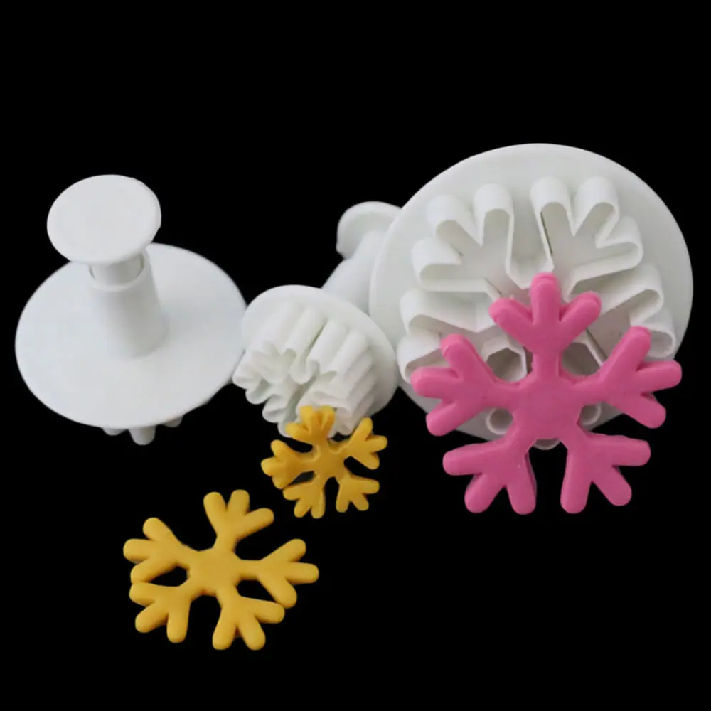 

3pcs/set Christmas Snowflake Plunger Cookie Cutter Mold Cake Decorating Tool Cake Cookie Biscuit Cutters Fondant Moulds