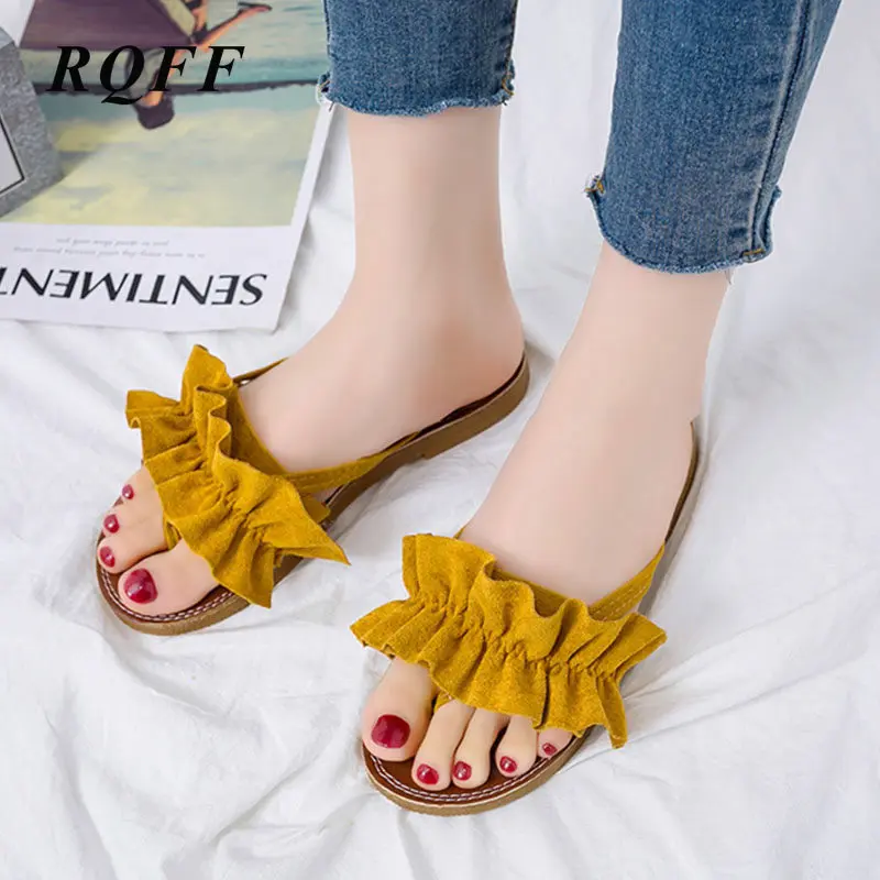 

Women Summer Slippers Ladies Flip Flops Pleate Flat with Slides Sweet Flock Fashion Outside Sandals Pink Yellow Black Footwear