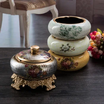 

Resin covered ashtray storage box European style retro pastoral Home Furnishing luxury decoration decoration
