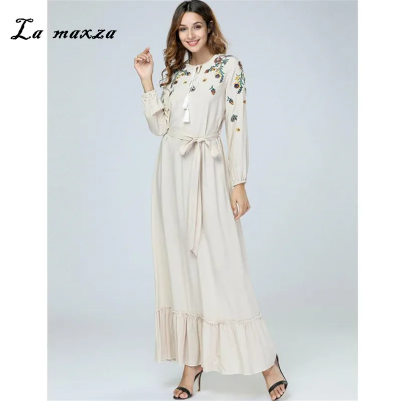 

Abaya Gowns Muslim Women Elegant Modest Fashion Embroidery Dress Middle East Arab Islamic Clothing 4XL