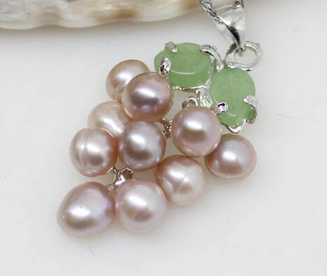

Jewelr 005289 Fashion Purple Natural Freshwater Pearl Green Jade Grape Shape Pendant Necklace