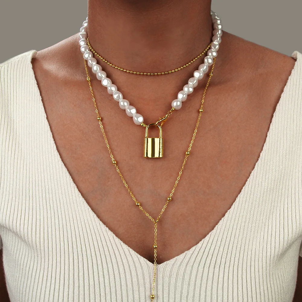 

DIEZI Elegant Multilayers Pearl Lock Pendant Necklace For Women Vintage Gold Tassel Chain Statement Choker Necklace Jewelry