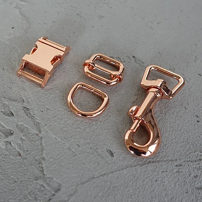 Rose Gold Металлическая пряжка+ отрегулируйте пряжку+ d-кольцо+ металлическая собачья застежка/набор) 15 мм заказной собачий воротник и сумка рюкзак кожевенное ремесло прочные diy части - Цвет: Rose Gold