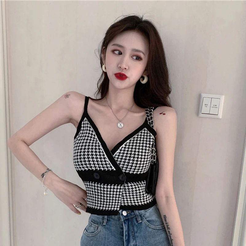 

Sexy Spaghetti Straps Crop Tops Summer Women V-neck Skinny Striped Black Red Knitted Camisole Top Short T-shirt Streetwear