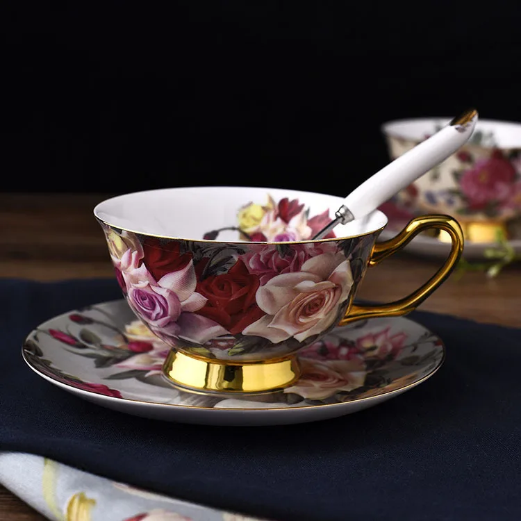 Креативная роза цветок костяной фарфор кофейная чашка и блюдце позолоченная цветочная керамическая чашка чайная чашка наборы