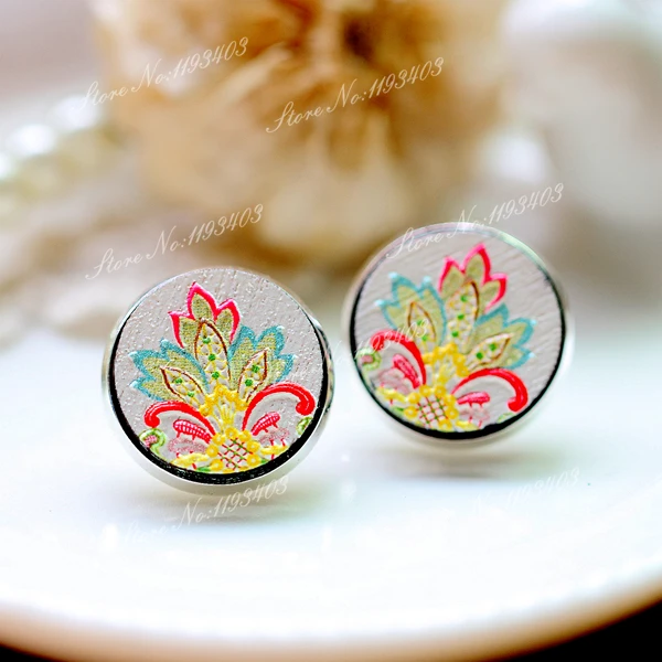 

Unique 3D Flower Embossed 16mm Round Coloured Drawing pattern Laser Cut wood Cabochon DIY for Rings, Earring,Brooch,Necklace