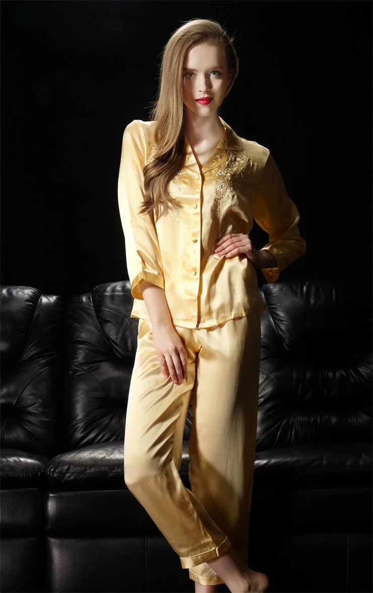 Женский пижамный комплект из чистого шелка, Женская Изысканная Пижама с вышивкой, Размеры M, L, XL, XXL - Цвет: Light Yellow