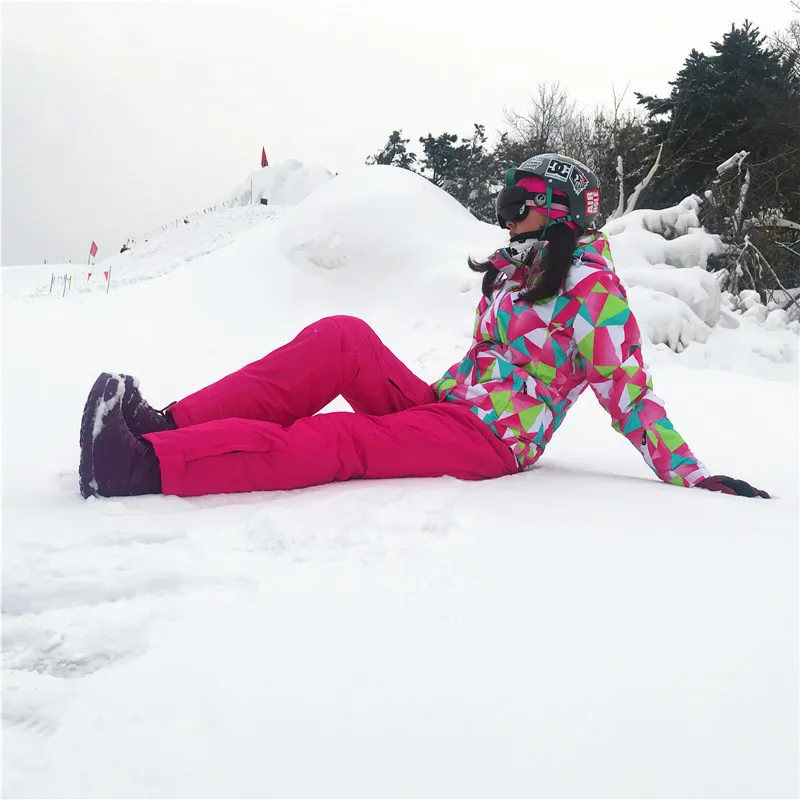 Женский лыжный костюм, зимние куртки, комбинезоны, костюм для сноуборда, комплекты для сноубординга, лыжная куртка, ветрозащитная, водонепроницаемая, сохраняющая тепло, лыжный комплект