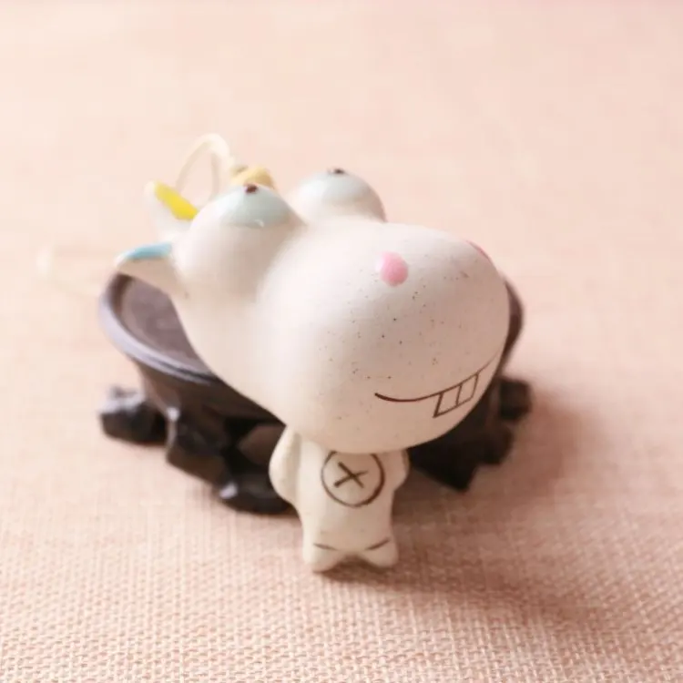 

Ceramic Wind Chime Pendant Handmade Hand-painted Wind Chimes Two-section Squirrel Wind Chimes