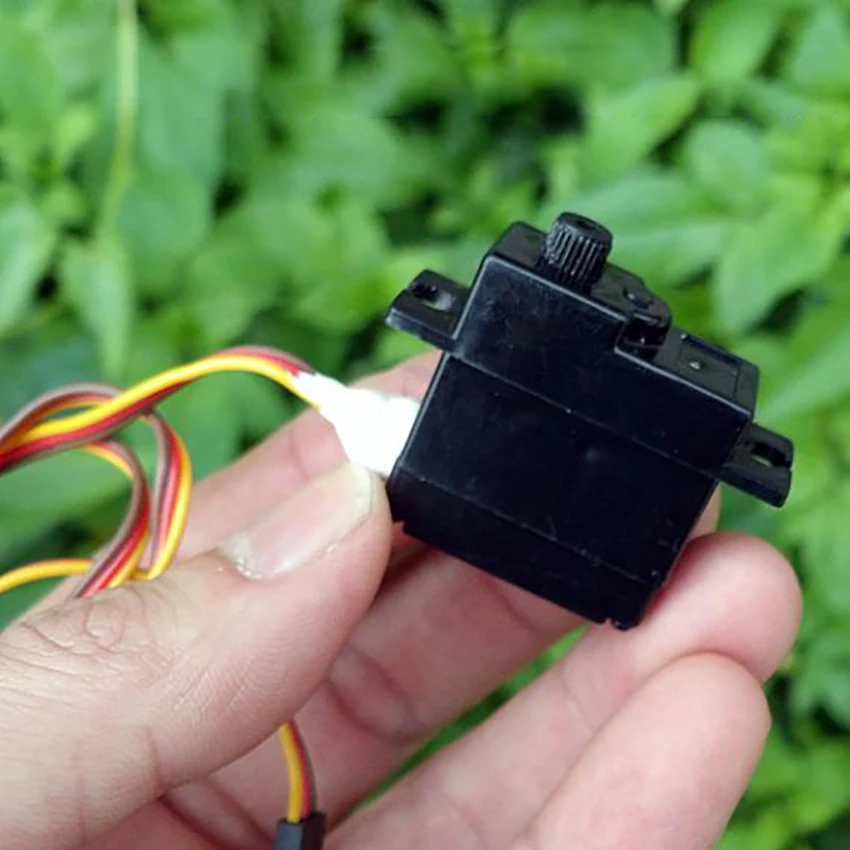 

3- Wire 15g Digital Servo Plastic Gear, Built-in Driver Board, Waterproof for RC Model Airplane Angle of Rotation 210 Degree