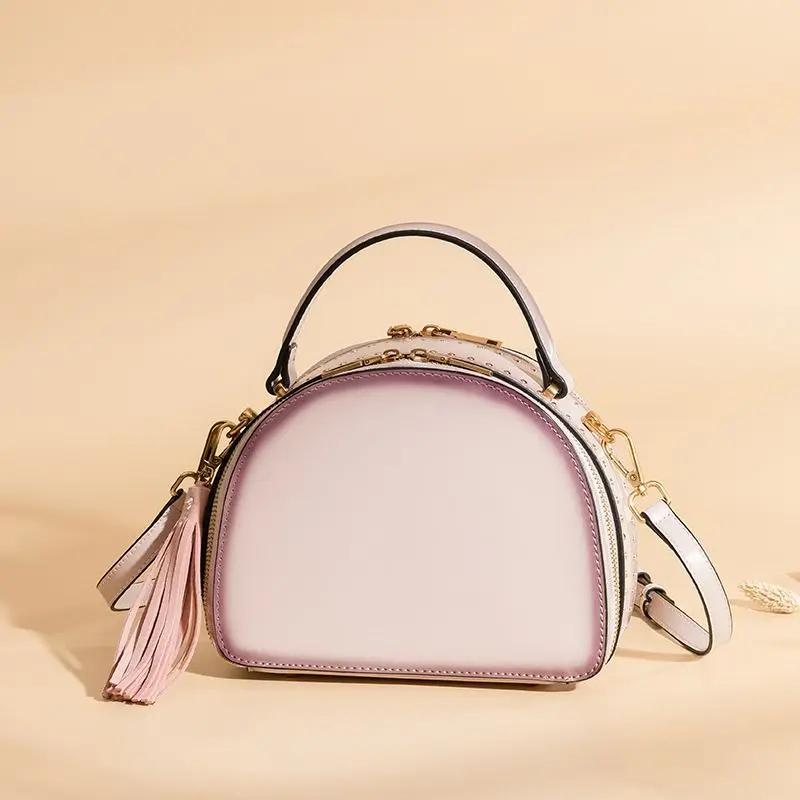 

LOEIL Bag female 2018 new Messenger bag leather rivet shoulder bag casual retro portable shell bag tide