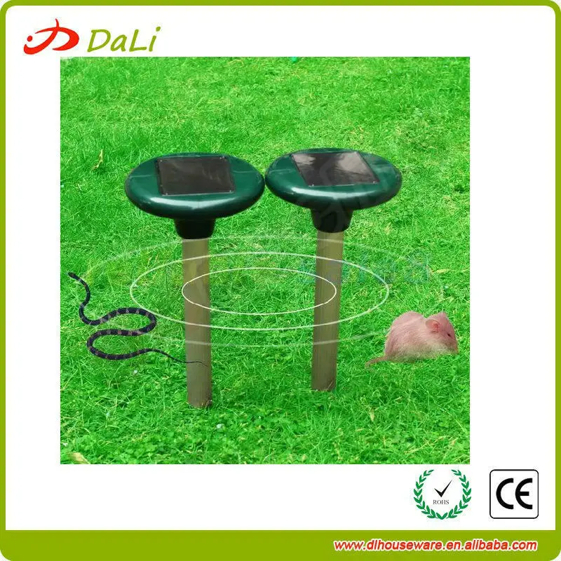 Ultrasonic anti pest lizard repellent with solar panel solar powered