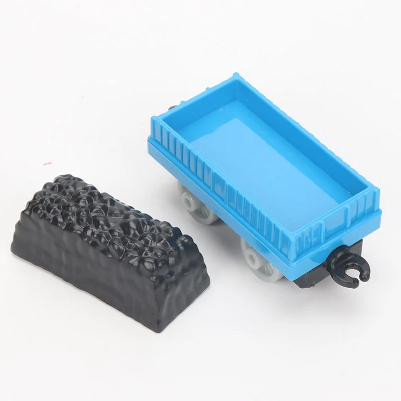 4pcs/box Thomas& Friends Collectible Wooden Railway Train Annie Clarabel Passenger Pick-up Crew Die Cast Trains Engines DGB79