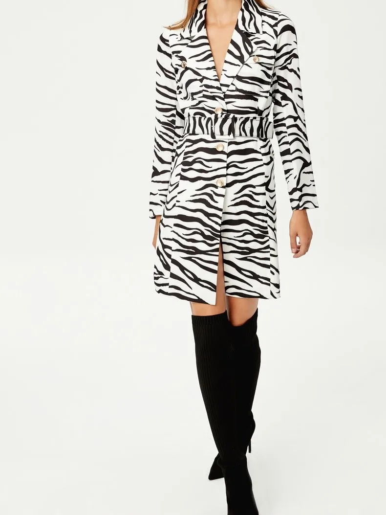 Высокое качество осень зима женские бренд модная одежда с длинным рукавом zebra печатных ремень Длинный блейзер модное пальто золотистыми пуговицами