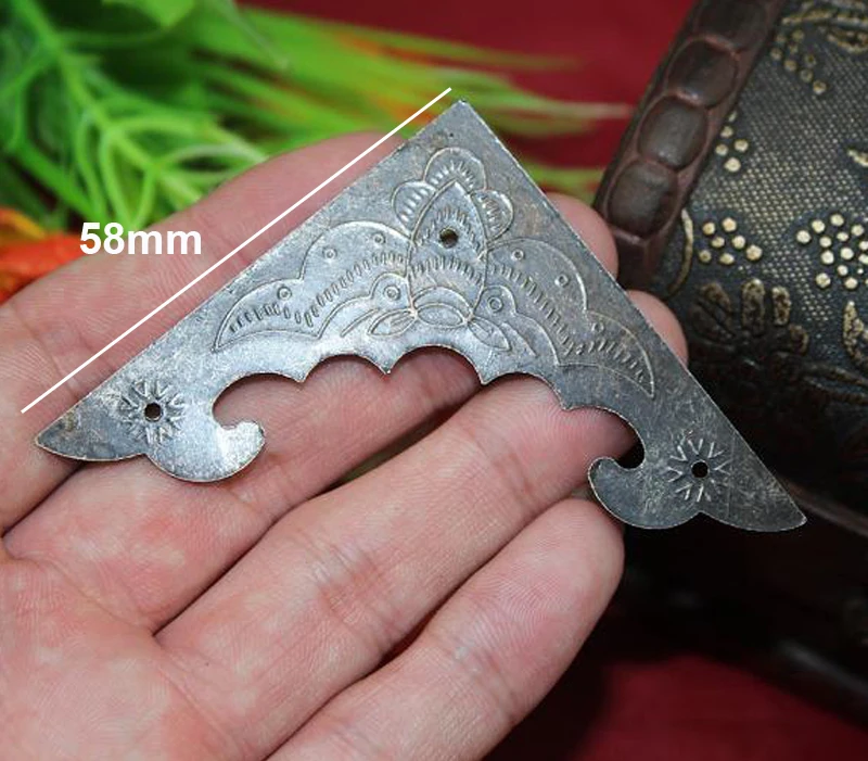 

58MM Antique large bat patch Wooden Gift Box Chip Decorative packaging accessories Metal Decorative corner wrap angle Wholesale