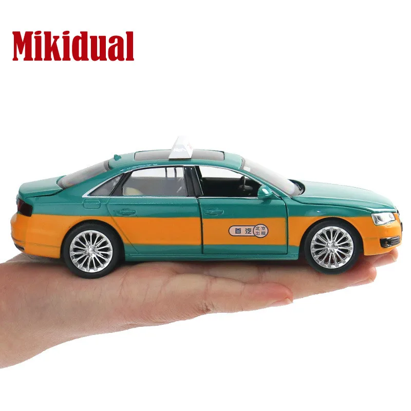 

Mikidual Toys for Children Die-cast Metal Electric Car Models Pull Back Vehicles With Sound Ligh 1:32 Audi A8 Taxi