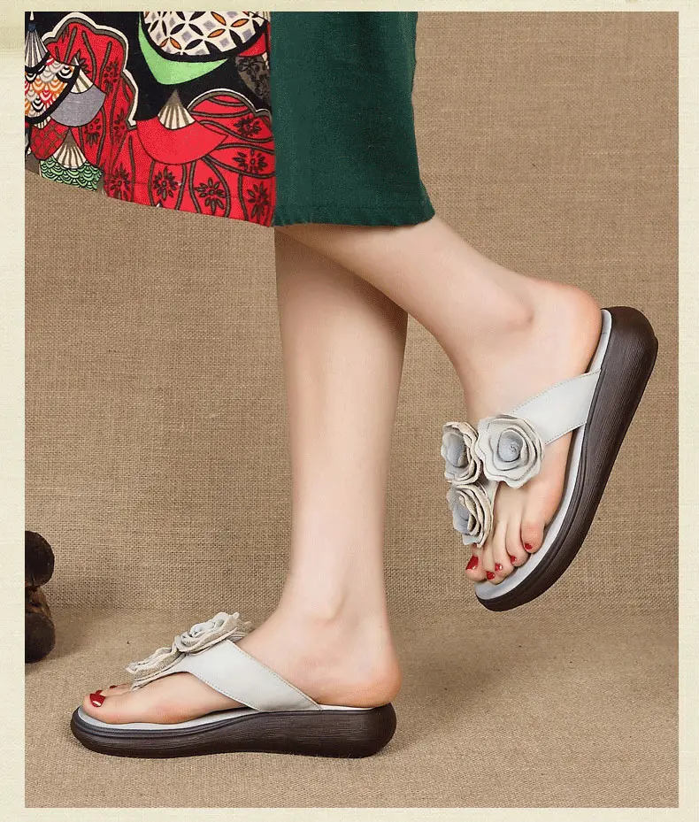 GKTINOO/женские Вьетнамки в стиле ретро с цветами; коллекция года; сезон лето; Шлепанцы из натуральной кожи; женская обувь на танкетке