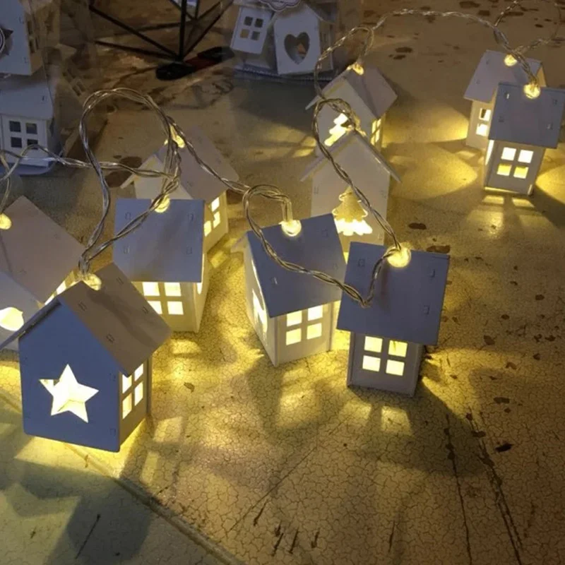 

Festival Christmas String Lingts With Battery Box Wood House Shape Hollow Heart 10 LED Bulbs Light For Party Decoration B