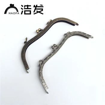 

HAOFA 10pcs 20cm Metal Purse Frame Handle for Clutch Bag Accessories Making Kiss Clasp Lock Antique Bronze Tone Bags Hardware