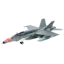 1: 72 F/A-18 Hornet VFA-146 Синие Бриллианты Многоуровневая Боевая струя Предварительно Построенная хобби Коллекционная авиационная готовая пластиковая модель