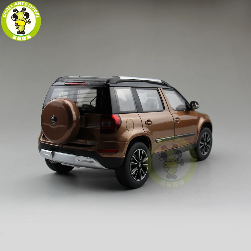 1/18 Skoda Yeti SUV литая модель металлическая модель автомобиля SUV подарок коллекция хобби коричневый