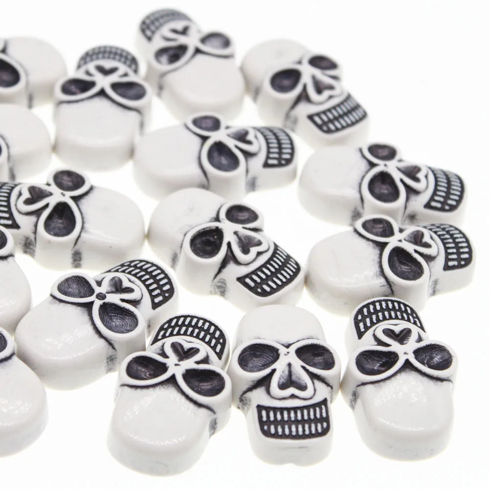 

CHONGAI 2018 New10Pcs White Acrylic Halloween Gothic Skeleton Skull Beads 22x35mm