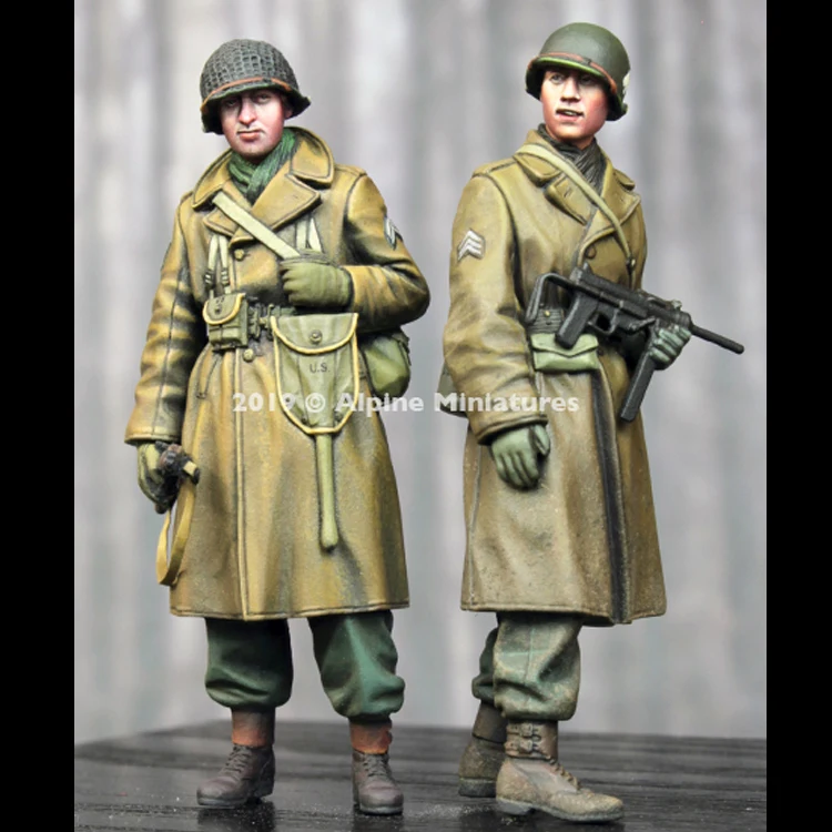 1/35 Scale Two Wounded Soldier Resin Figure Model Kits Unpainted Unassembled Hot 