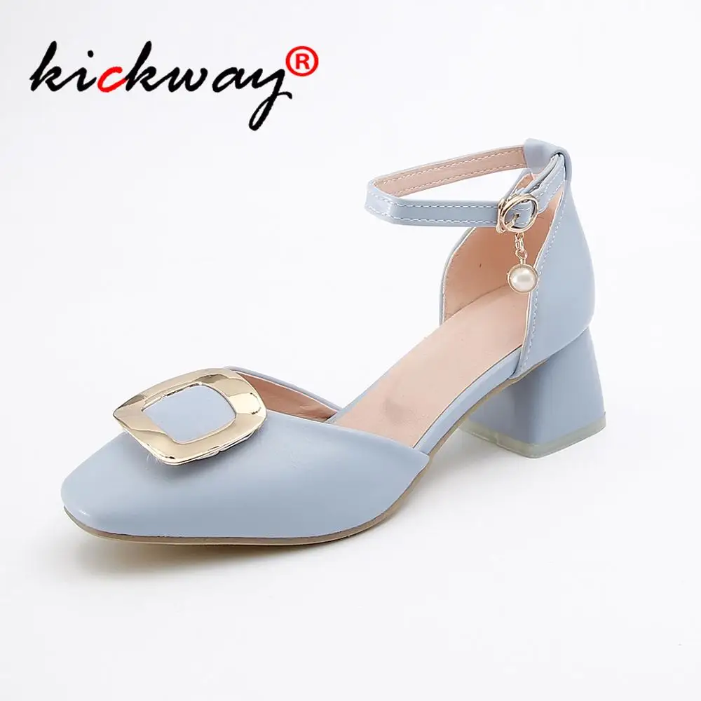 

2019 Summer women Sandals Fashion Buckle Strap Pearl Shoes Casual Woman Round Toe Metal Decoration Sandals Pink Plus Size 34-43