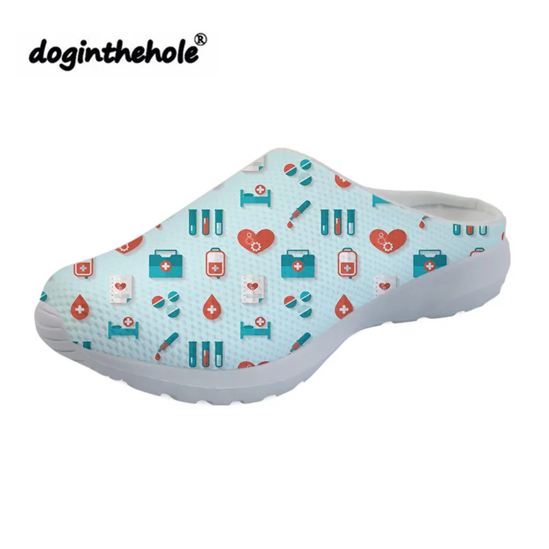 

doginthehole Outdoor Sandals Summer Beach Shoes for Women Cute Nurse Doctors Printed Summer Flat Slippers Slip-on Sea Shoes 2019