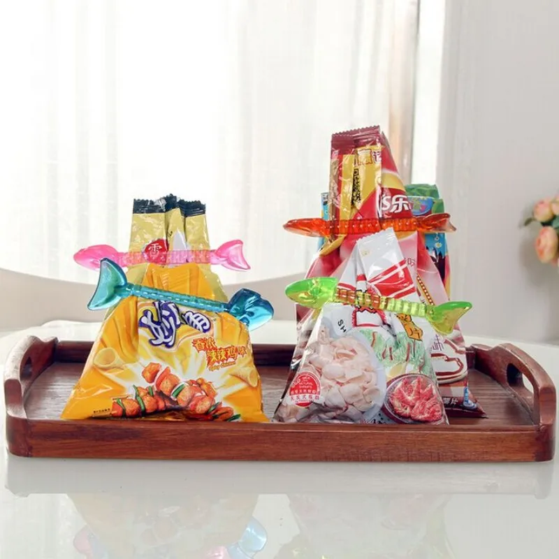 1 pcs Multifunction Fish bone Toothpaste Squeezers creative toothpaste dispenser sealing clip Peelers home bathroom tool