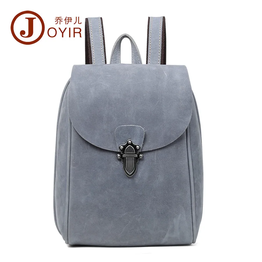 Choose a fashionable backpack for a teenager Choose a fashionable backpack for a teenager