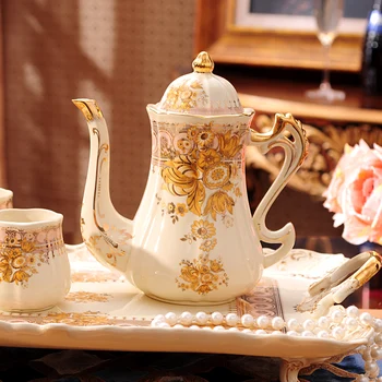 

High-grade Porcelain Coffee set Service for 4 People European style Tea set Housewarming Gift